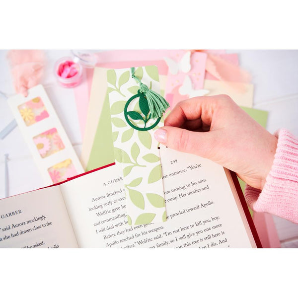 Bookmark w/ Toppers & Pockets Die Set | Eileen Hull
