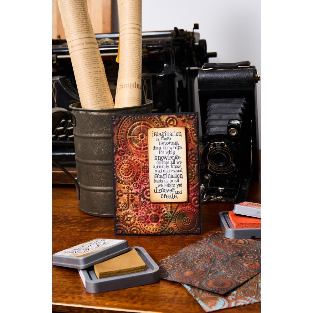 Gears Texture Fades Embossing Folder | Tim Holtz 2025 Vault Release
