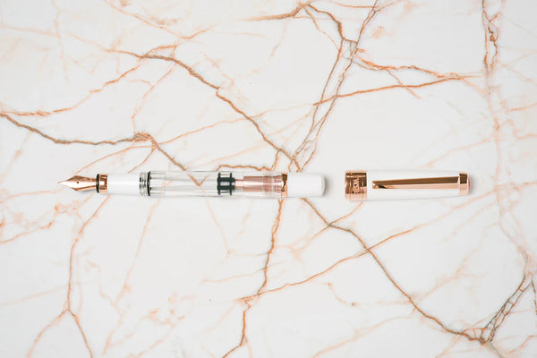 Diamond 580AL White + Rose Gold 2 Fountain Pen