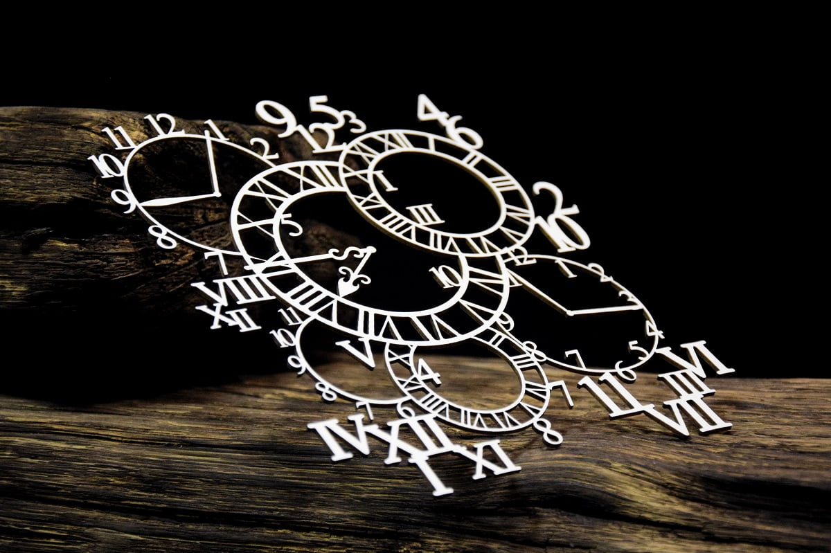 Fond D'aggloméré D'horloges Ajourées