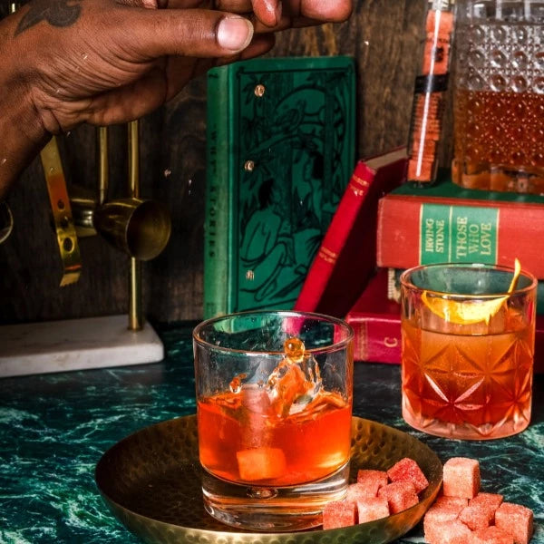 RÉORGANISER! Cubes de cocktail infusés à l'ancienne