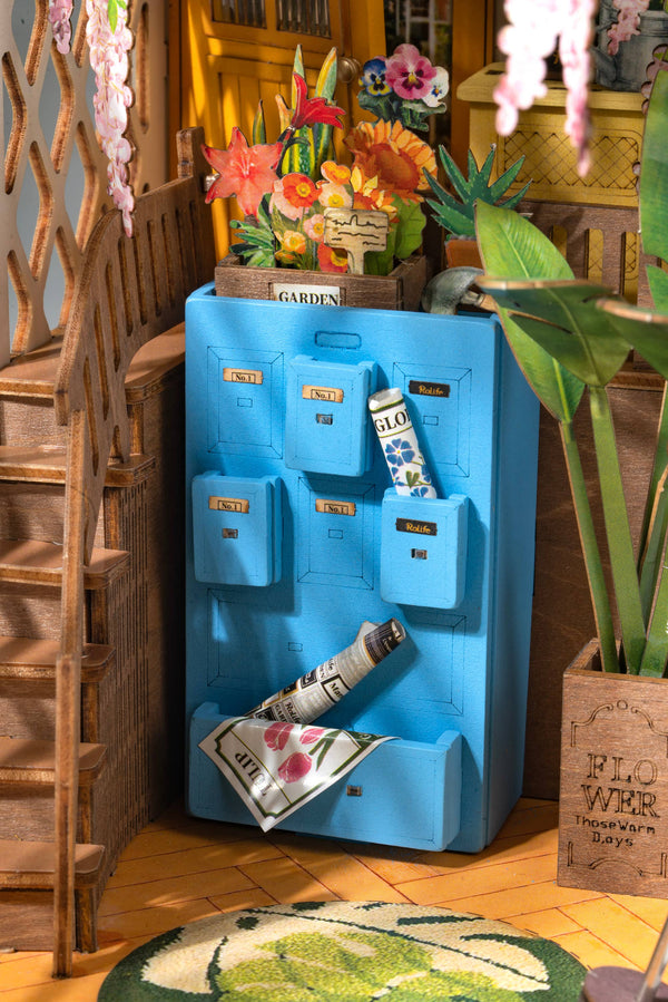 Garden House Book Nook Diorama Kit