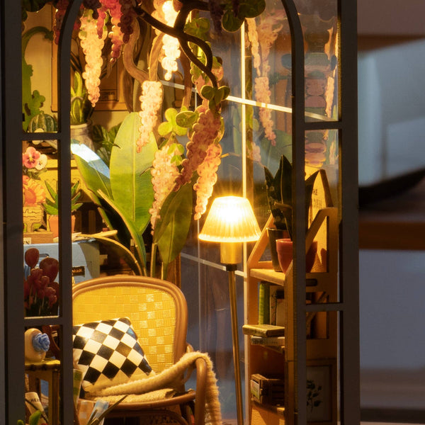 Garden House Book Nook Diorama Kit