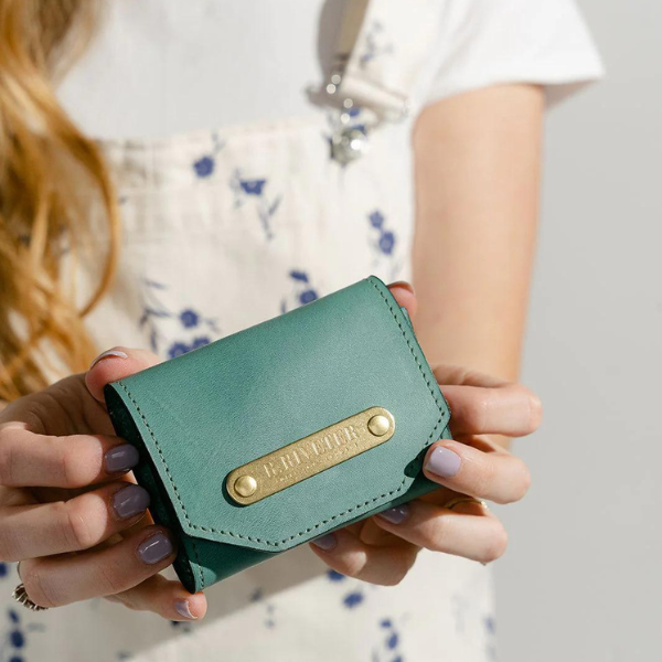 Mini portefeuille en cuir R.Riveter 1973