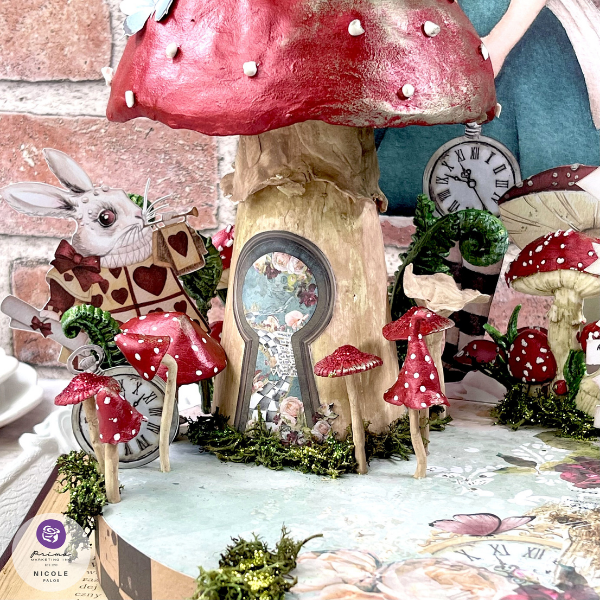 Lost in Wonderland Mould