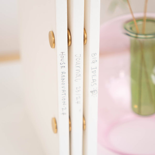 Studio Pad Refillable Desk Jotter