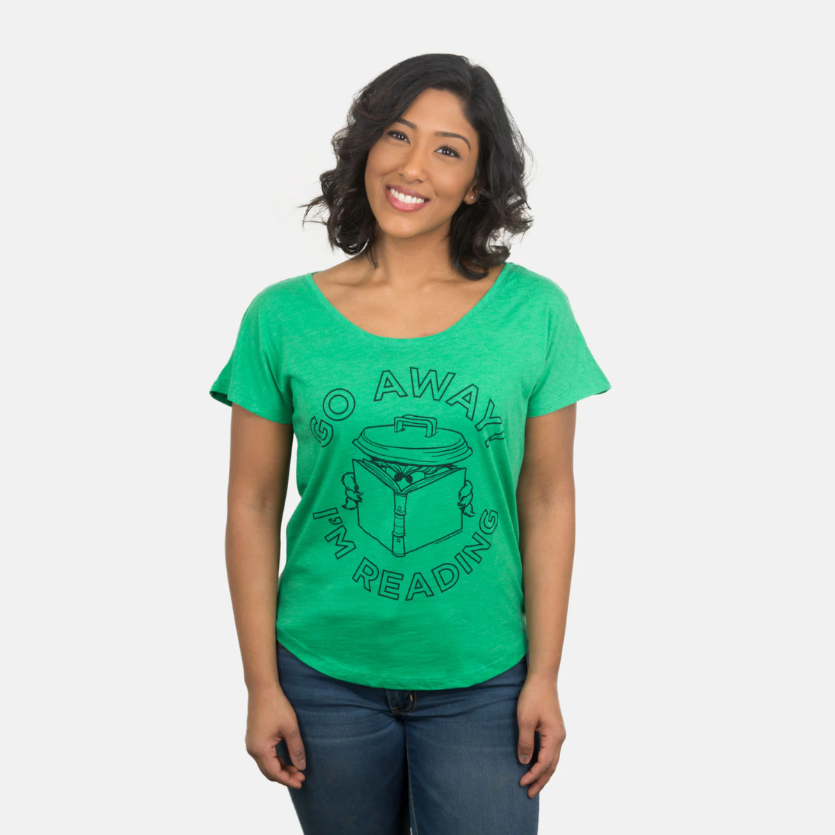 Go Away I'm Reading | Sesame Street Oscar the Grouch | Women’s Relaxed Fit T-Shirt