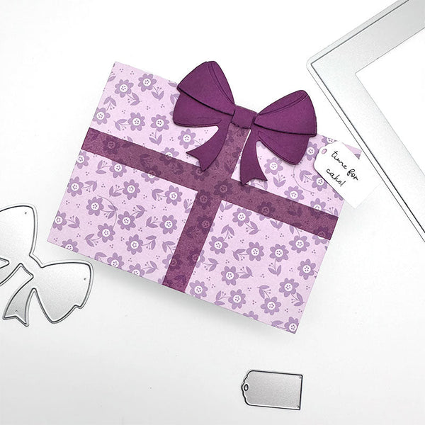 Gift Card Holder With A Bow Die