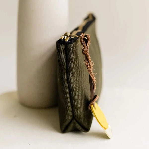LUCY | SIGNATURE FATIGUE CANVAS ZIPPER POUCH