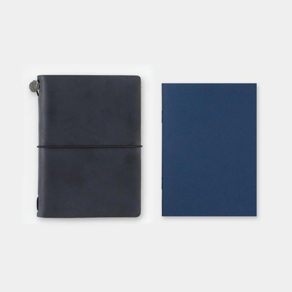 P01 Lined | Traveler's Notebook Passport Refill