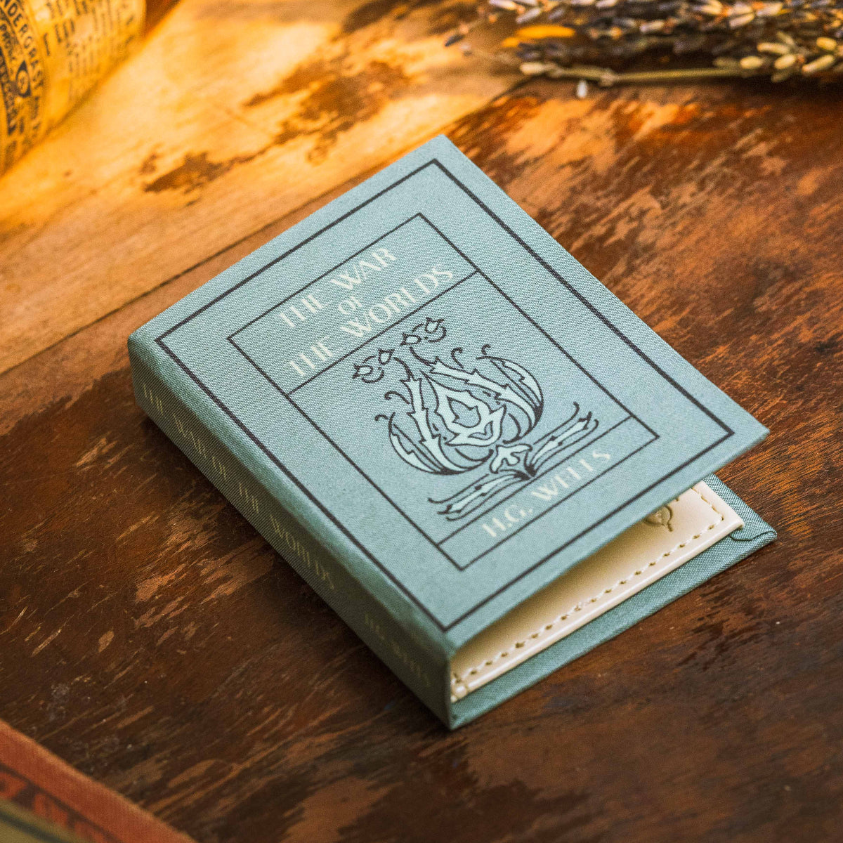 War of the Worlds Book Wallet | H.G. Wells 1898