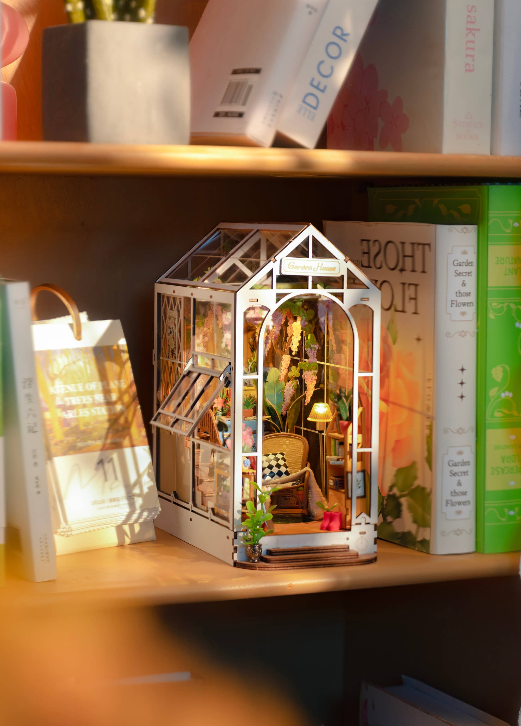 Garden House Book Nook Diorama Kit