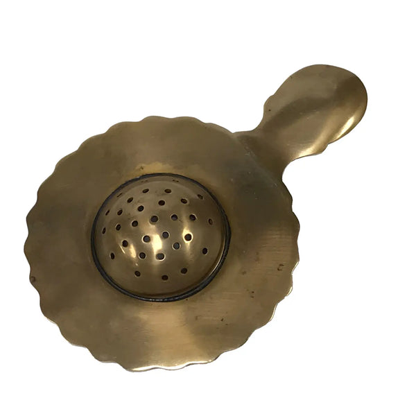 Passoire à thé en laiton antique