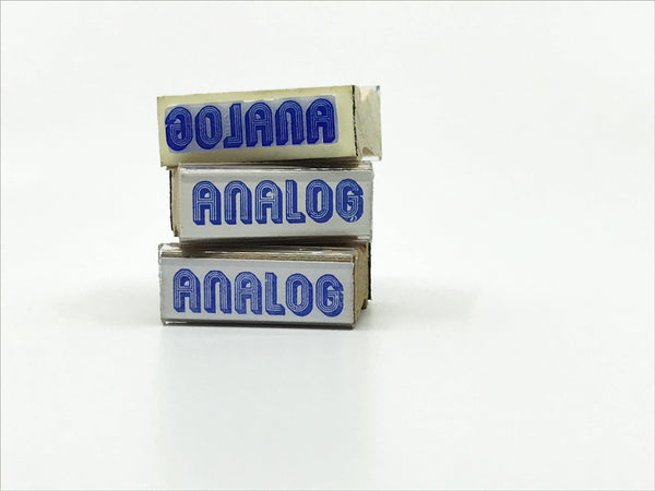 /VÉRIFIER LE STOCK/ Tampon en caoutchouc avec manche en bois | Analogique