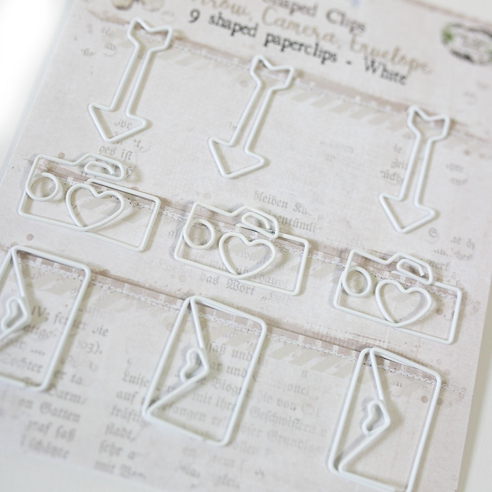 Vintage Artistry Essentials Shaped Clips