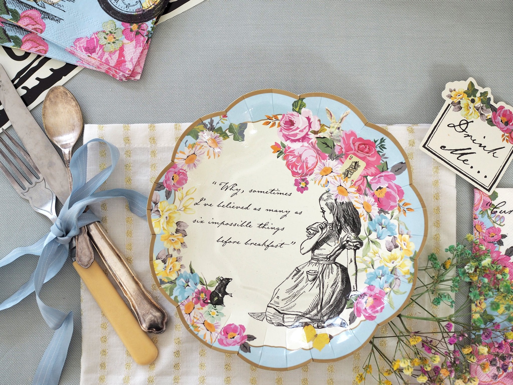 Alice au pays des merveilles Tea Party | Assiettes délicates