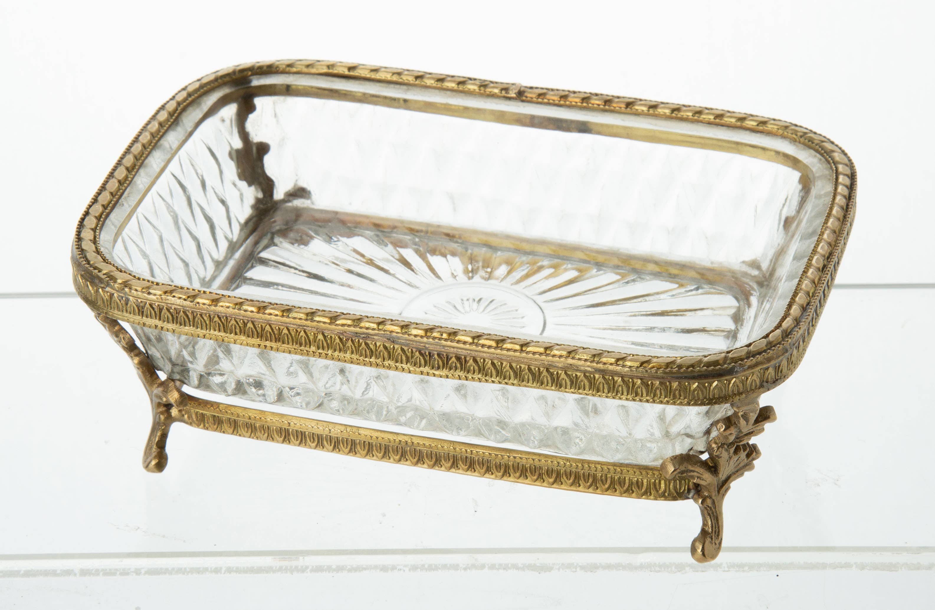 A92035 Rectangular soap dish in metal frame