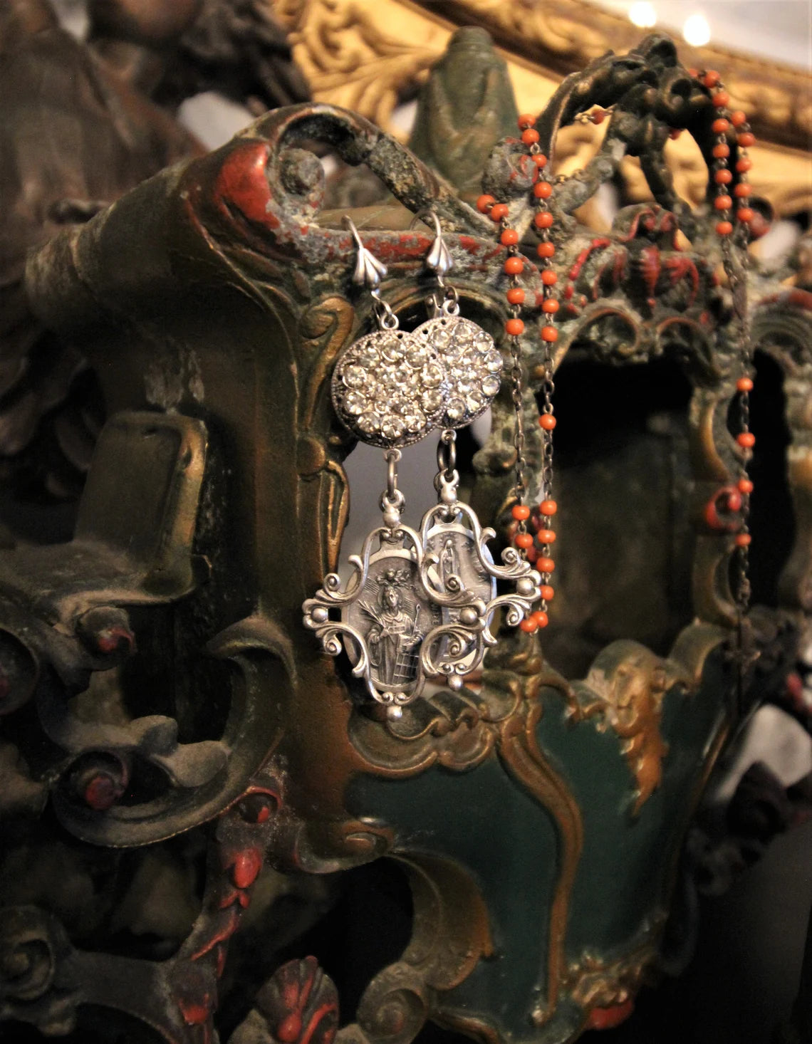 Assemblage vintage Bouton Boucles d’oreilles {Unique en son genre}