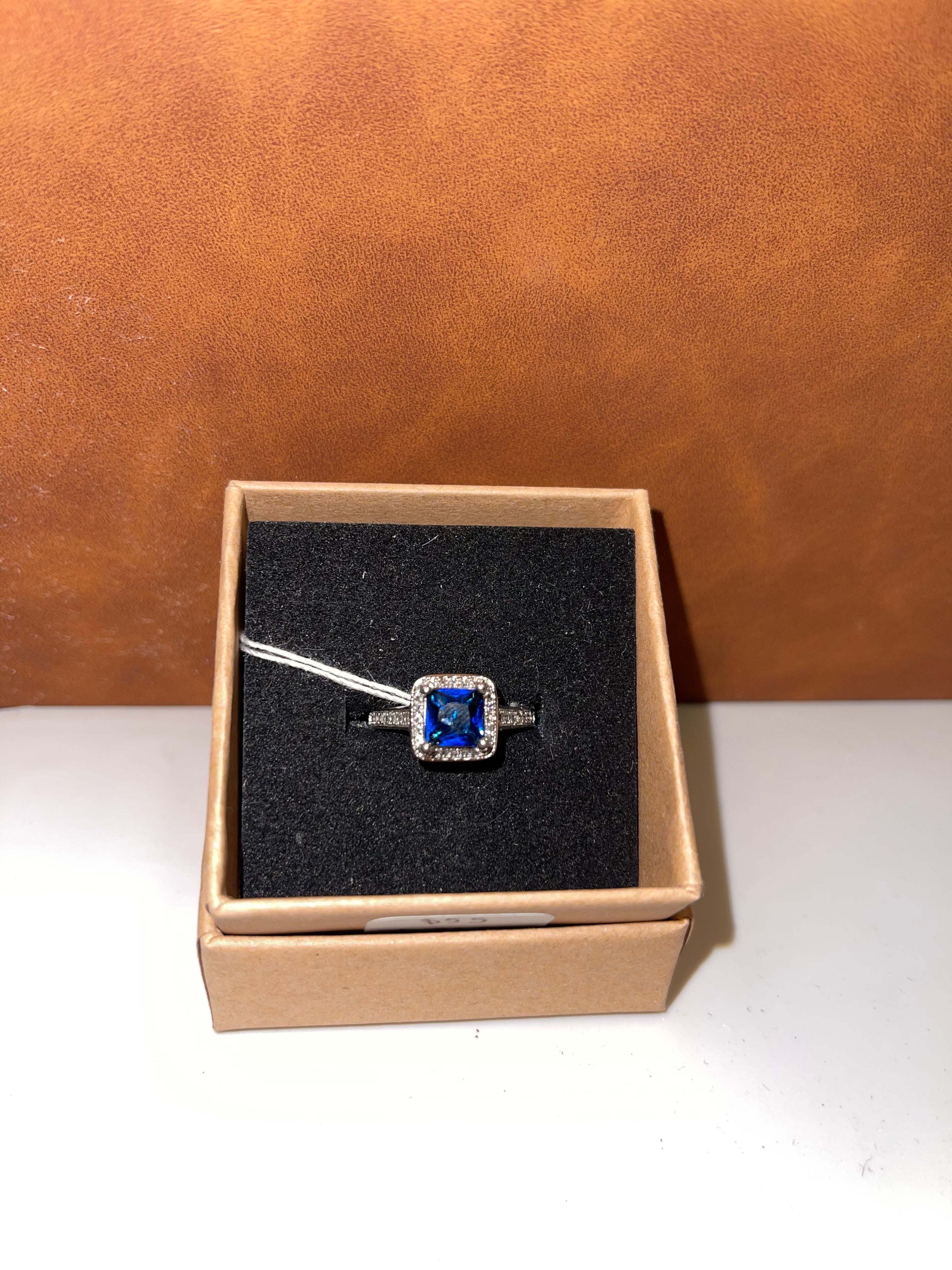 Size 6 | Vintage Ring