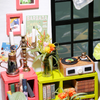 Locus' Sitting Room {Diorama Kit}