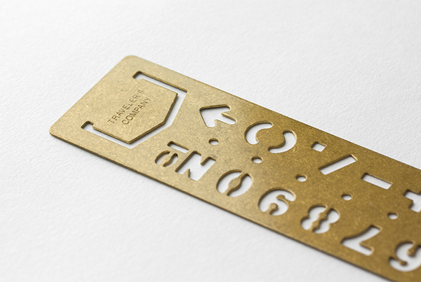 Marque-page de modèle de numéro en laiton de Traveler's Company