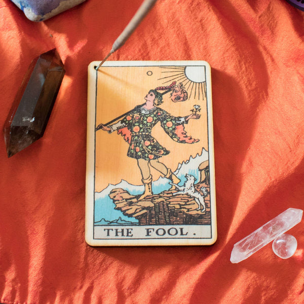 Plateaux d’encens en bois inspirés du Tarot {plusieurs modèles}