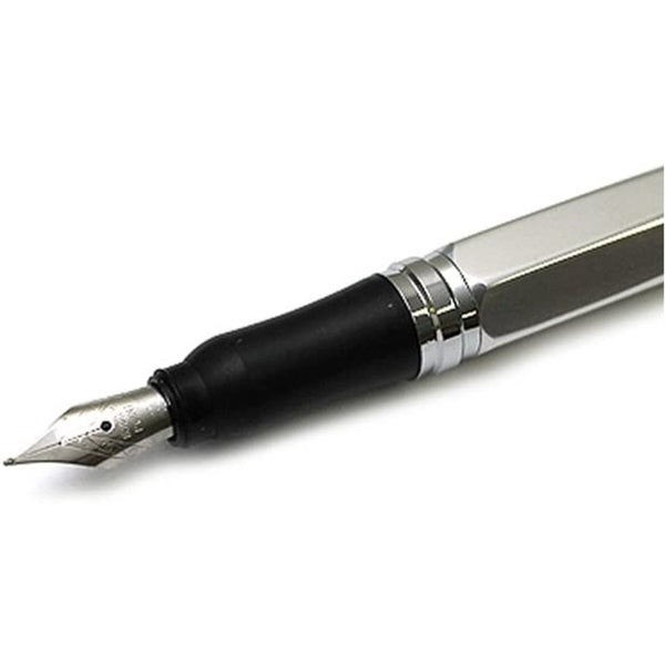 Dude Fountain Pen in Silver by Ohto