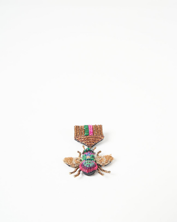 Broche Médaille Abeille Arc-en-ciel