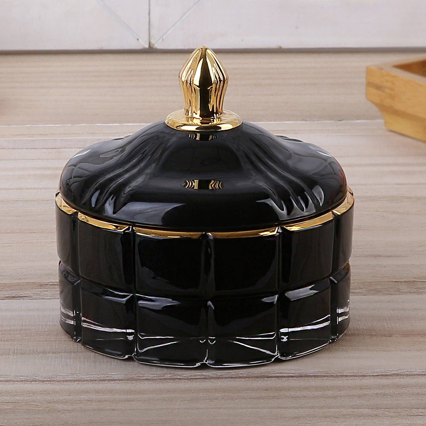 Pot à bijoux à facettes {styles multiples}