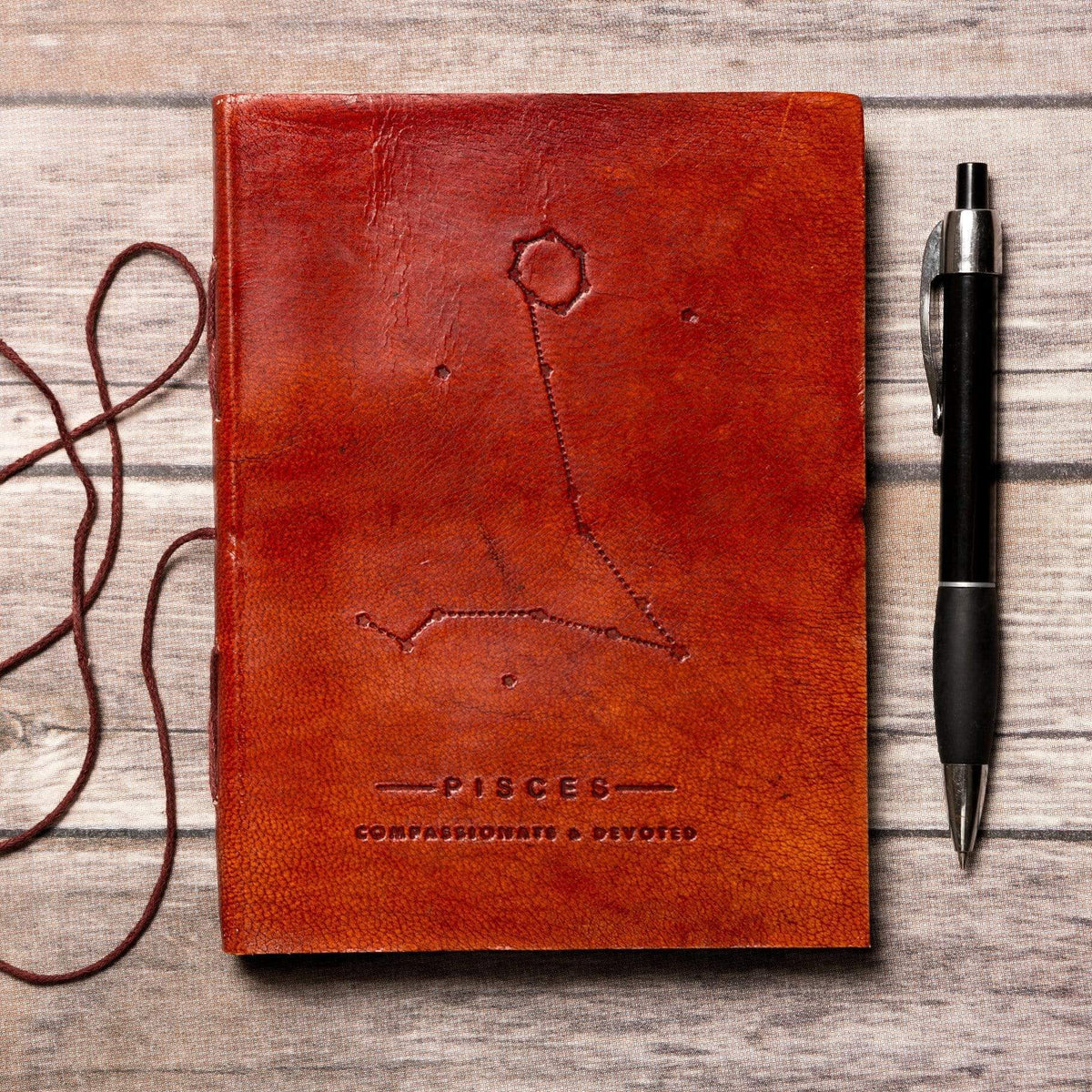 Journaux en cuir faits à la main {5x7} | Collection Zodiaque