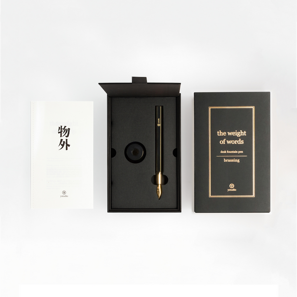 Y Studio | Stylo plume de bureau {plusieurs couleurs}