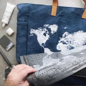 Pochoir en maille | Carte du monde {18" x 12"}