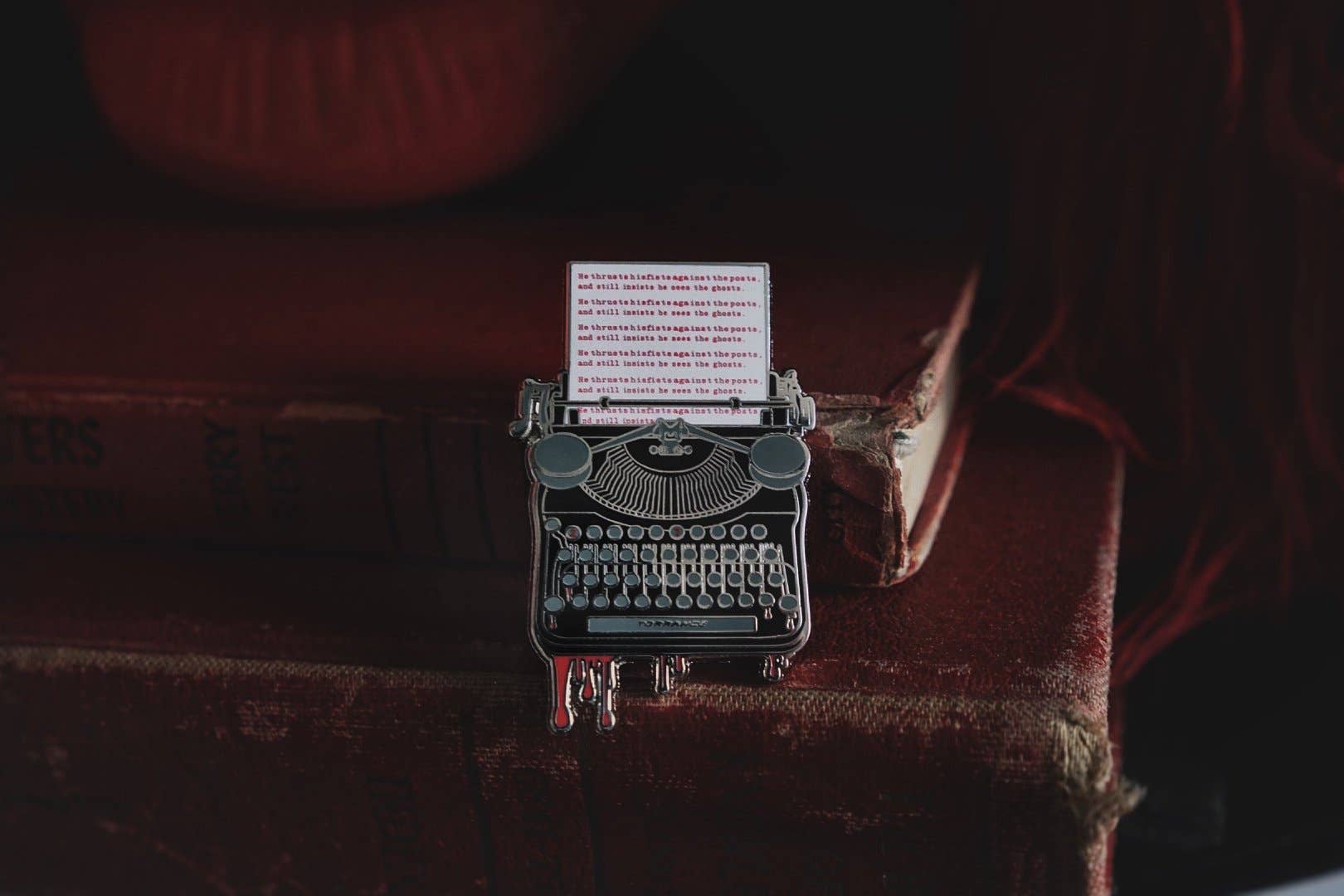 Stephen King Lovers {It} Enamel Pin