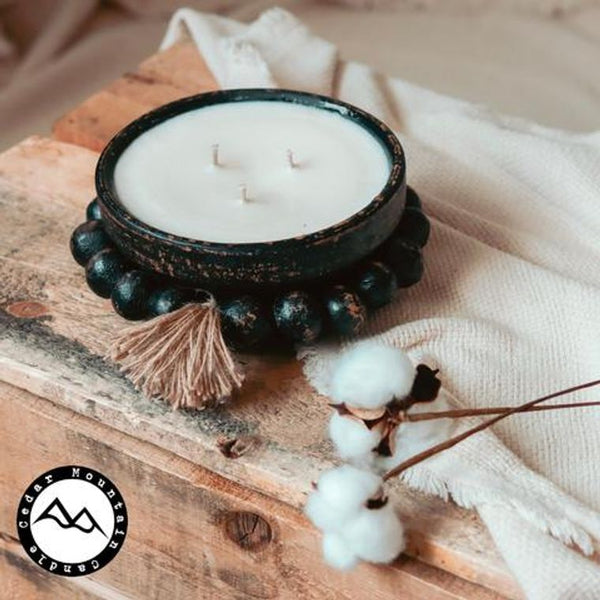 Bougie parfumée à 3 mèches en poterie perlée noire {Volcan}