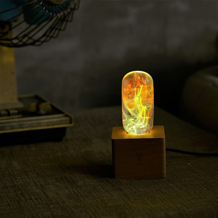 Ampoule en résine LED fabriquée à la main | Jeunesse