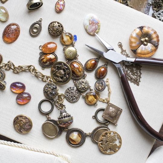 Favorite Brands | Grandmother’s Buttons