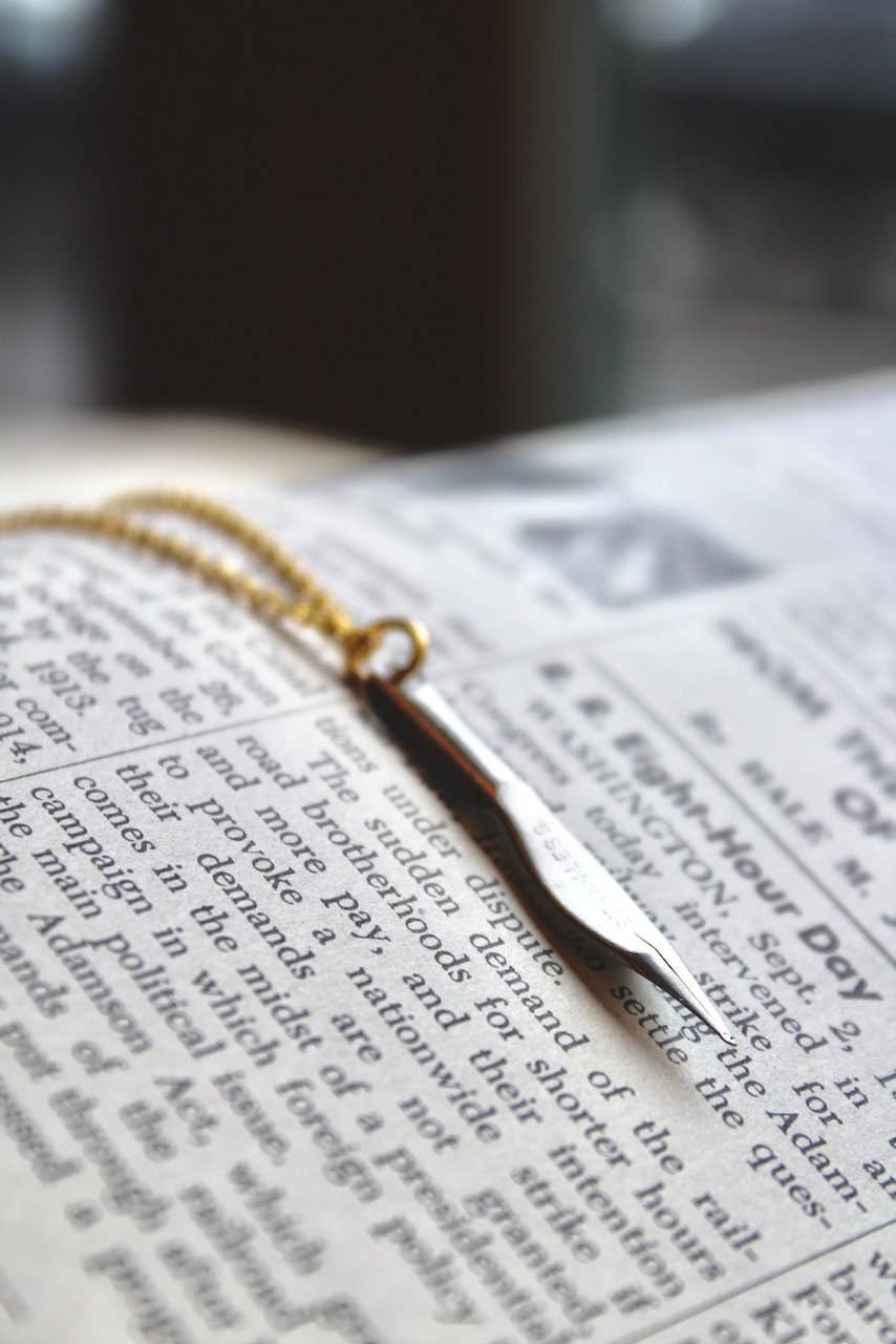 Vintage Empire Pen Company Calligraphy Pen Necklace No. 23
