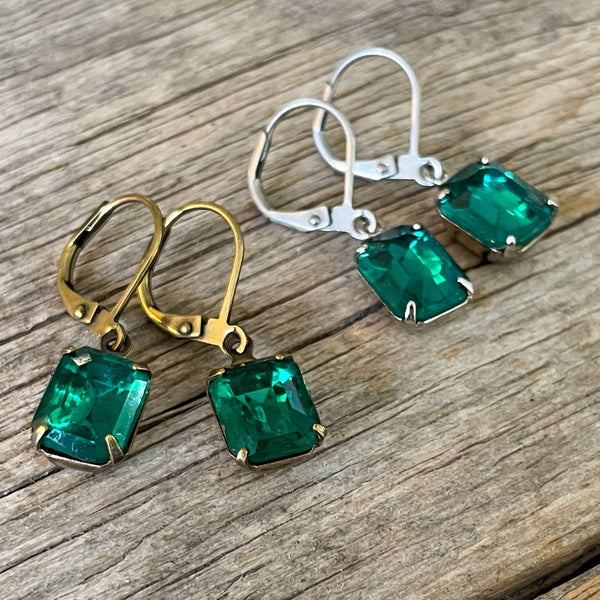 Emerald Vintage Rhinestone Earrings