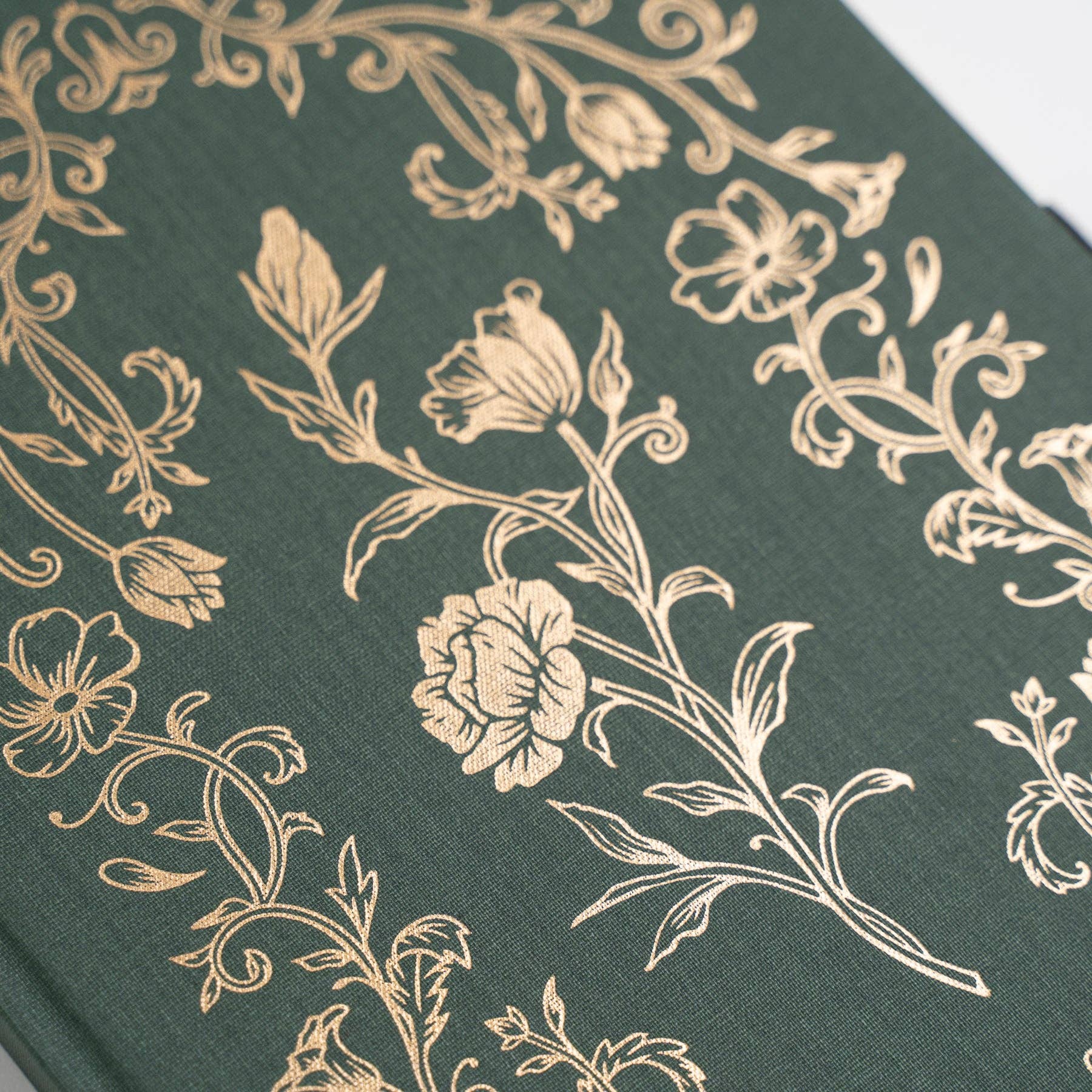 Antique Floral B5 Dot Grid Notebook