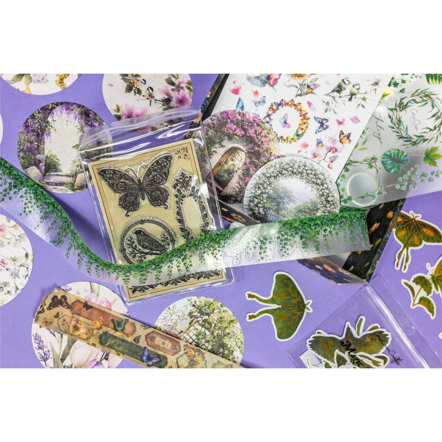Birds, Foliage & Butterflies Box