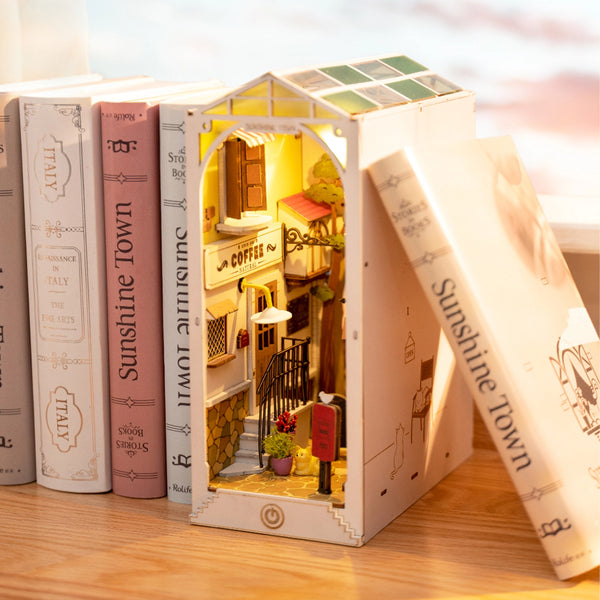 Sunshine Town Book Nook Diorama Kit