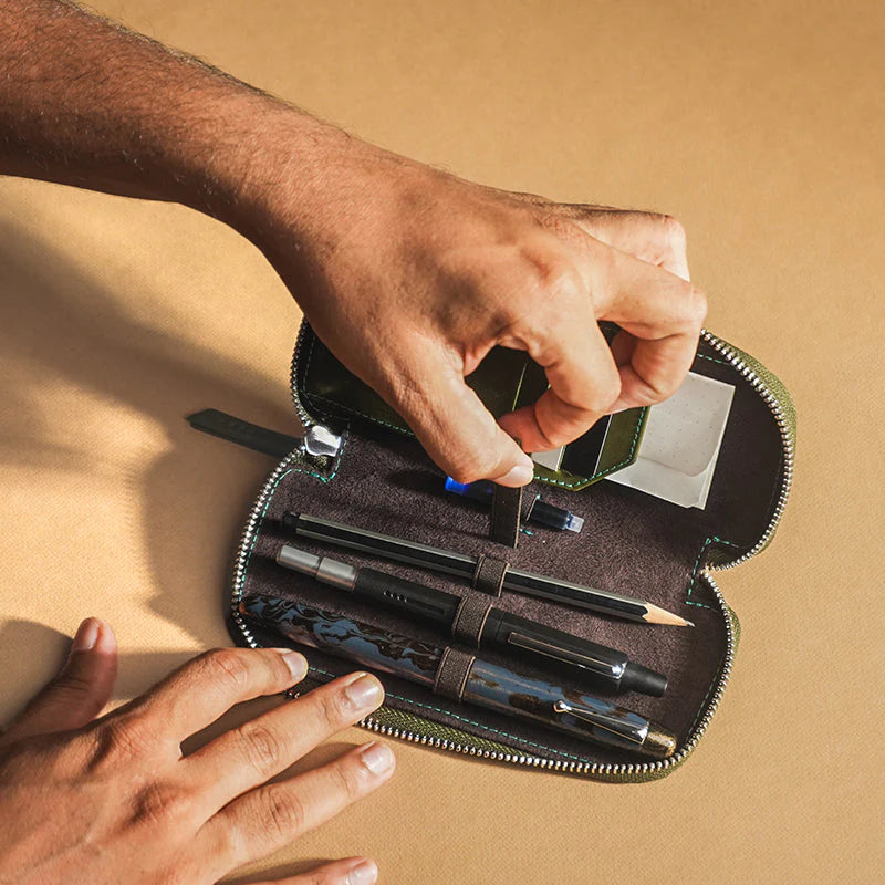 Endless Companion Adjustable 3-Pen Pouch