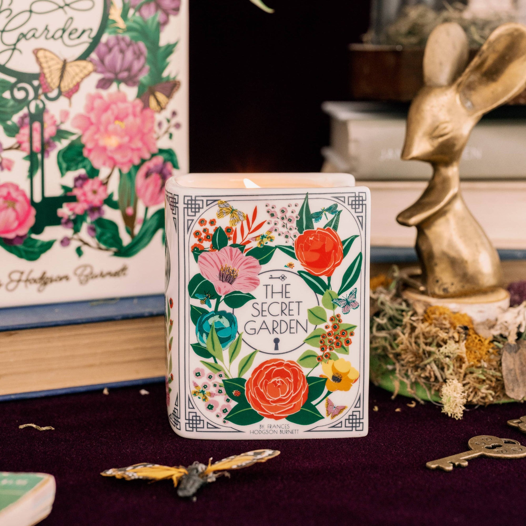 Secret Garden Book Candle | Jasmine & Cedarwood