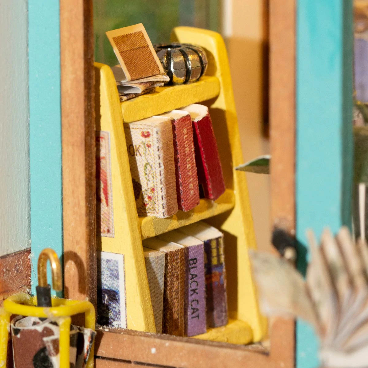 Free Time Bookshop DIY Diorama Kit
