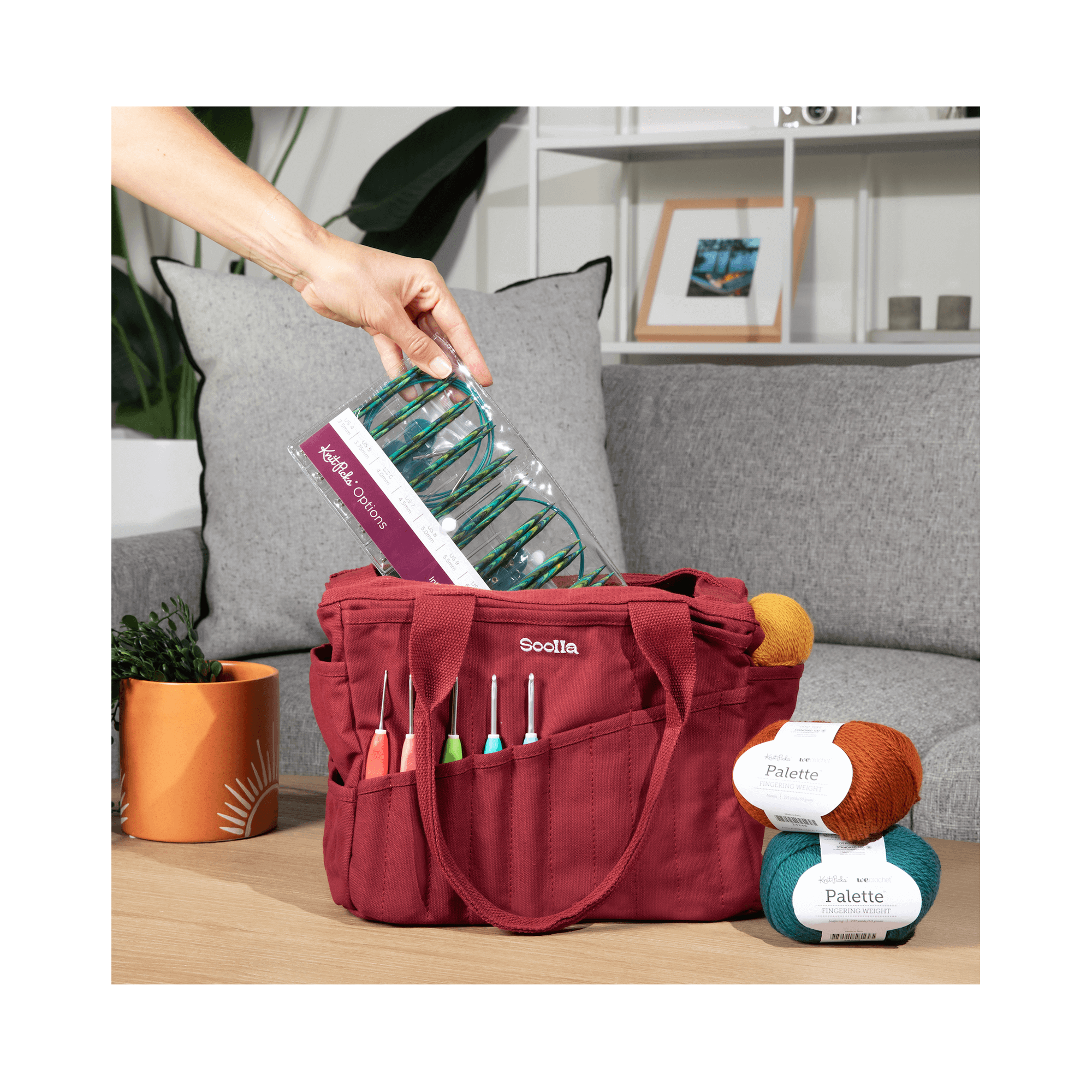 {back soon!} SampleHaus 30-Pocket Stationery/Artist Tote