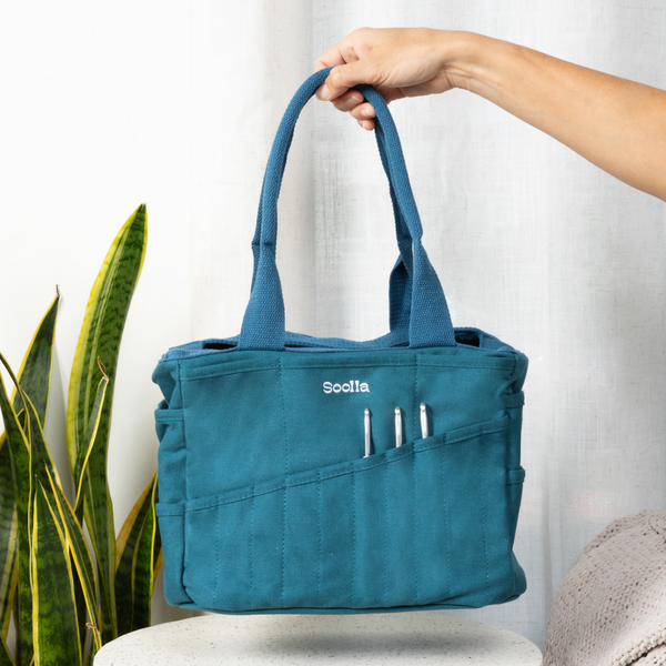 Good Earth 30-Pocket Studio Bag