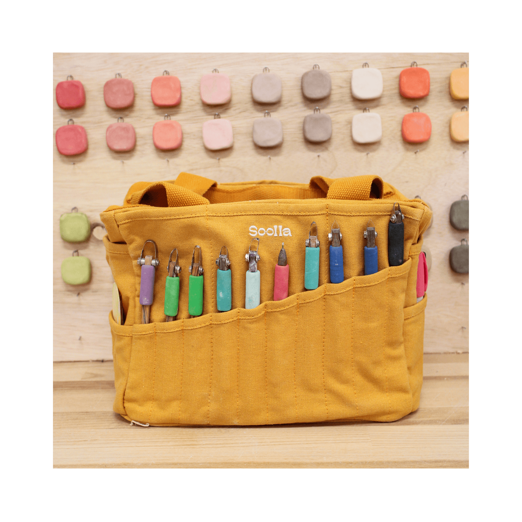 Marina 30-Pocket Stationery/Artist Tote