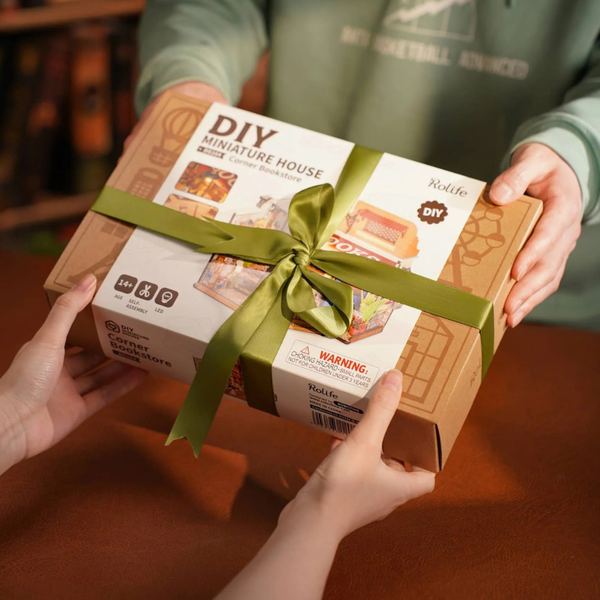 {coming soon!} Corner Bookstore Diorama Kit