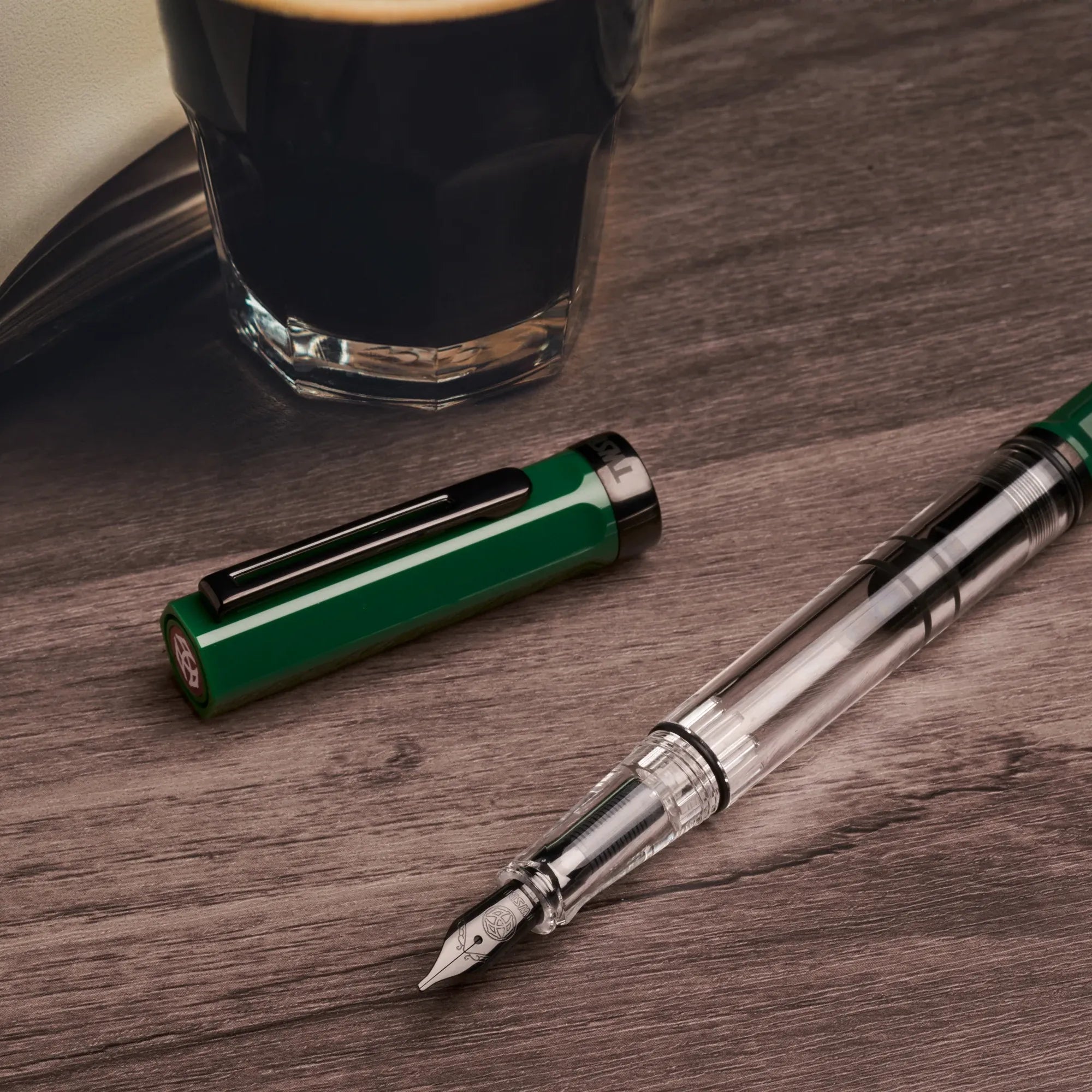 Irish Green & Onyx Eco Fountain Pen