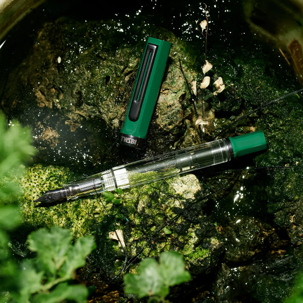 Irish Green & Onyx Eco Fountain Pen